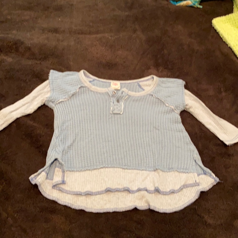 3/4 blue waffle print henley.  Girls